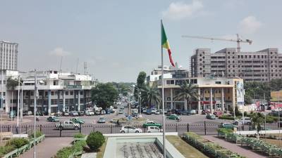 images/Centre_ville_de_Brazzaville.jpg